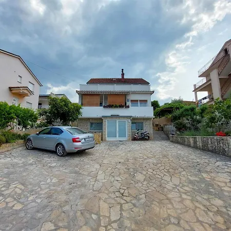 Apartment Andrea Selce